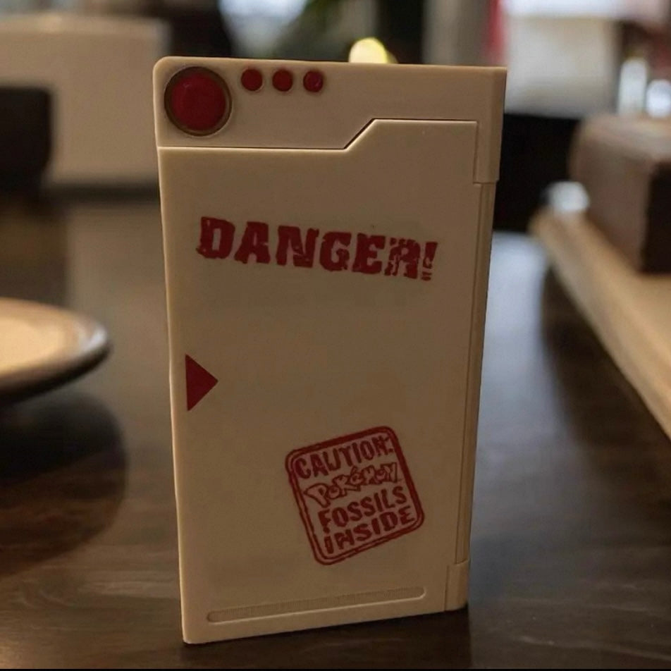 Pokédex-Pokémon Graded Card Protection Display Case